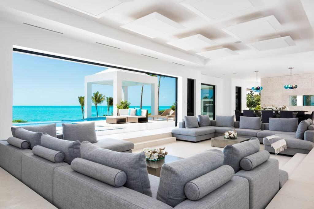 Triton Luxury Villaプロビデンシアレス エクステリア 写真