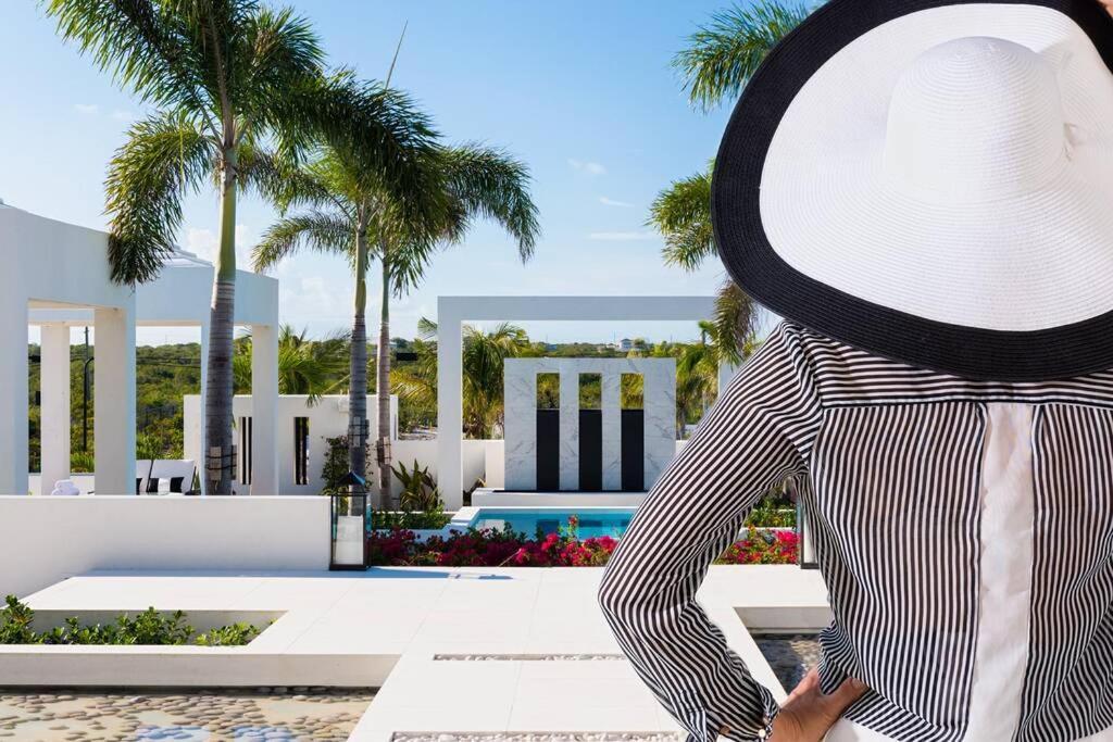 Triton Luxury Villaプロビデンシアレス エクステリア 写真